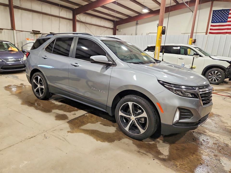 2023 CHEVROLET EQUINOX LT — Фото 4 из 13