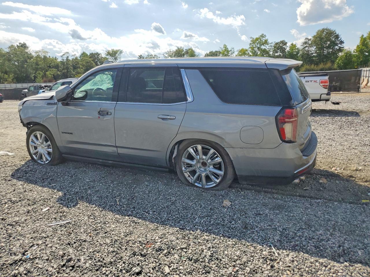 2023 CHEVROLET TAHOE K1500 HIGH COUNTRY — Фото 2 из 13