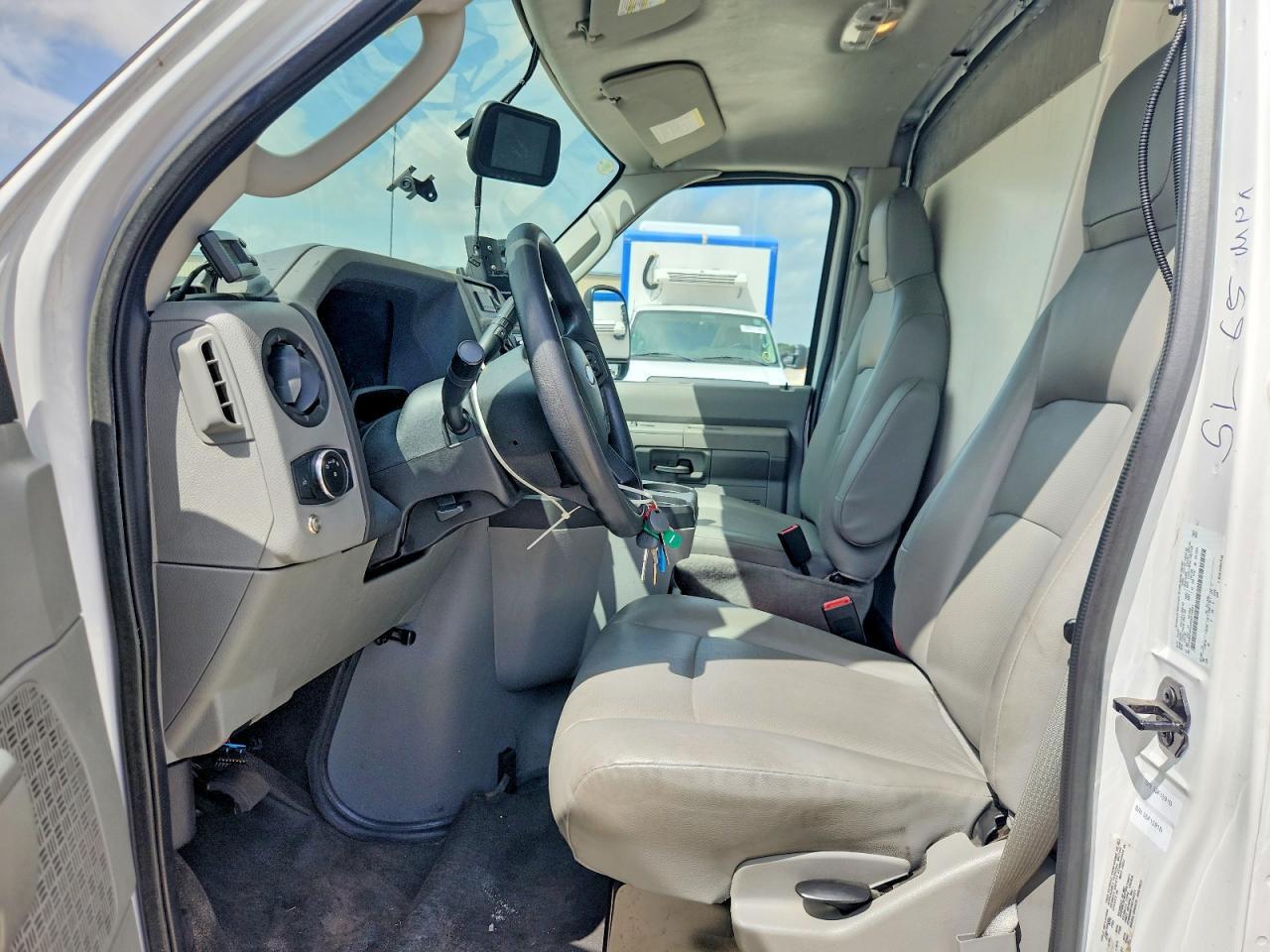 2023 FORD E350 — Фото 7 из 13