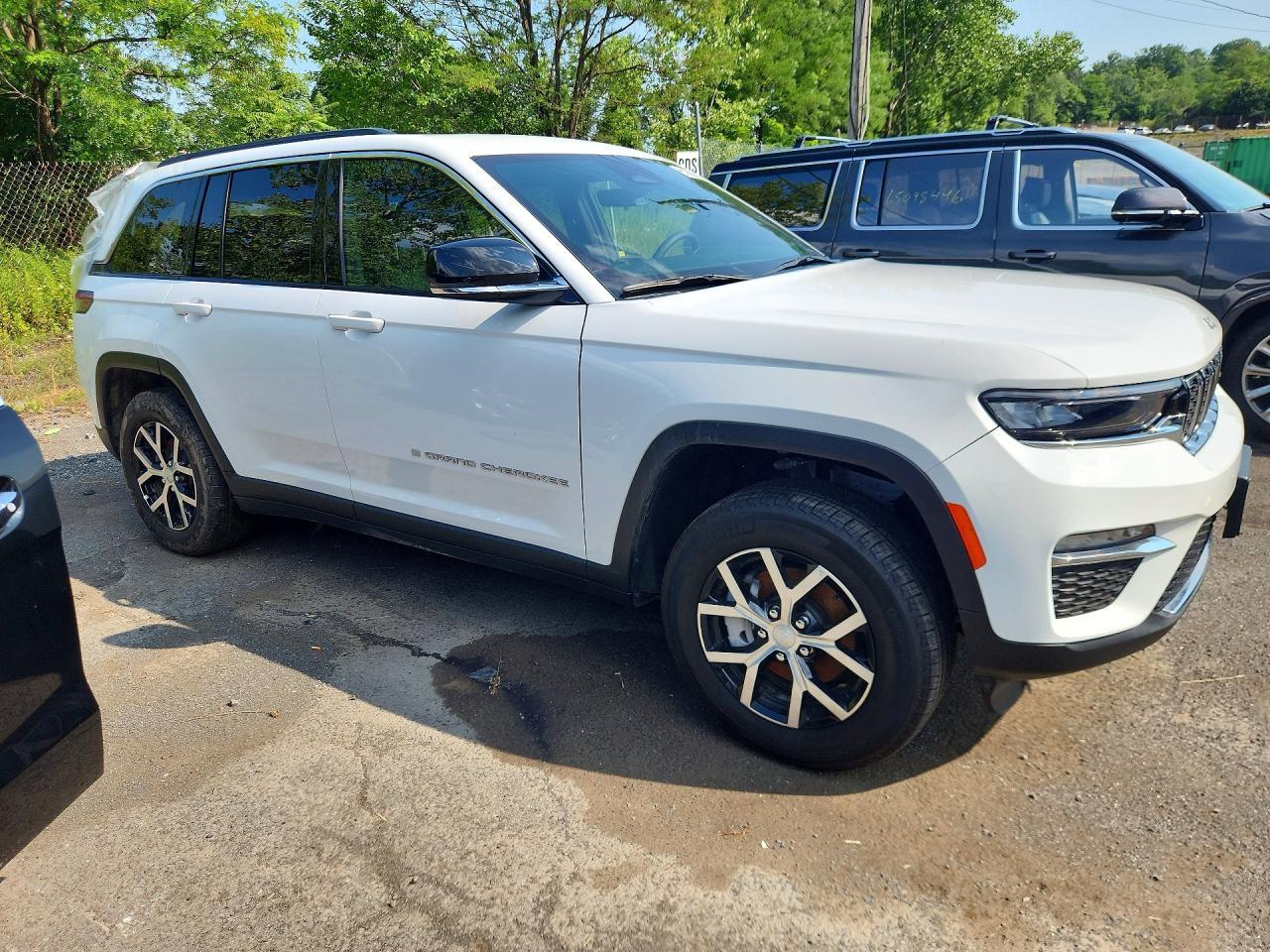 2025 JEEP GRAND CHEROKEE LIMITED — Фото 4 из 13