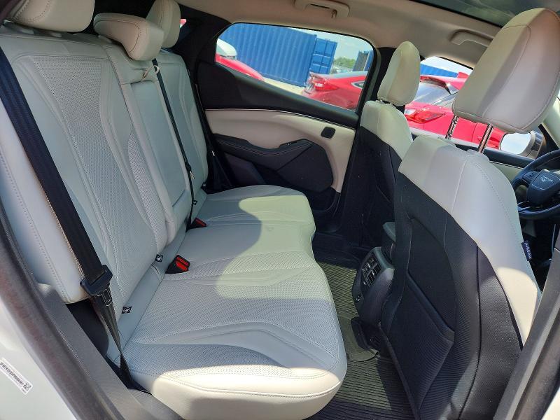 2023 FORD MUSTANG MACH-E PREMIUM — Фото 11 из 13