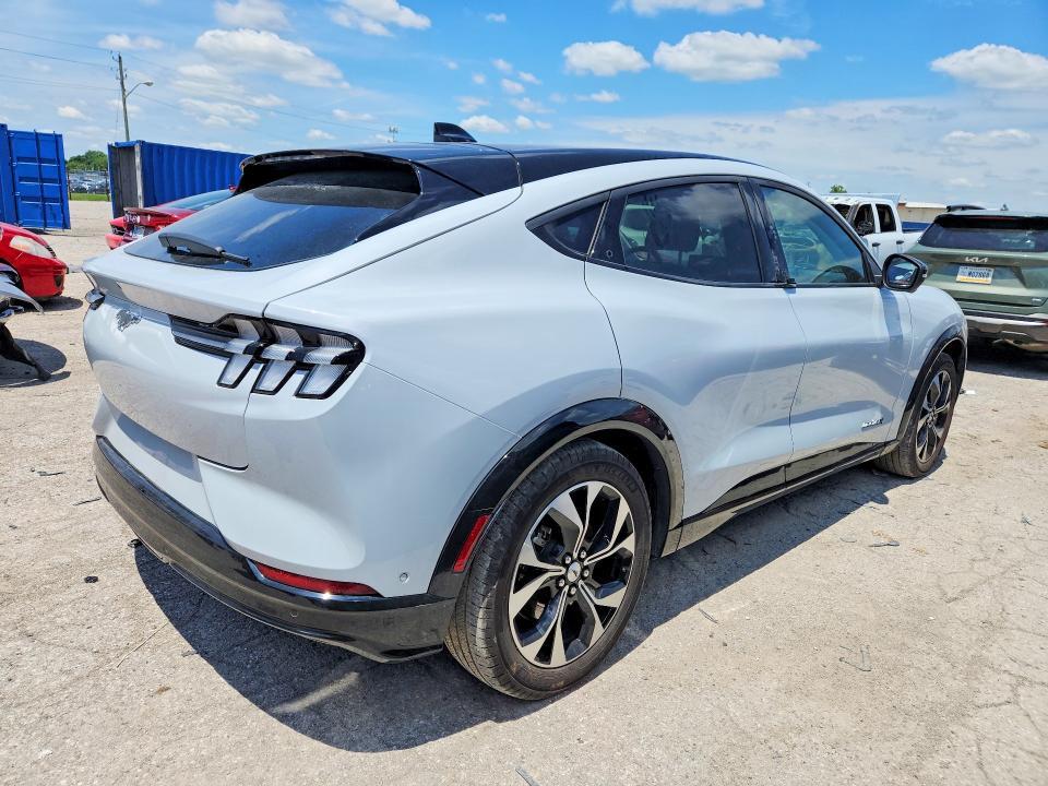 2023 FORD MUSTANG MACH-E PREMIUM — Фото 3 из 13