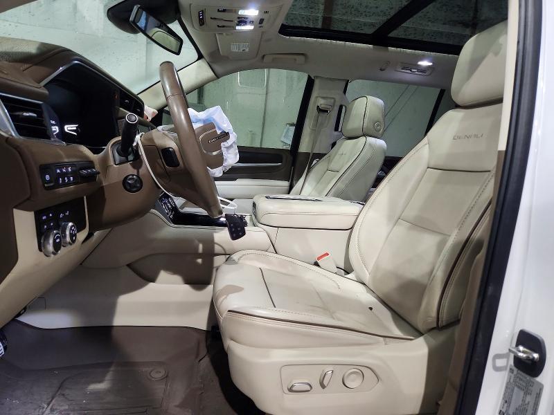2023 GMC YUKON DENALI — Фото 7 из 13
