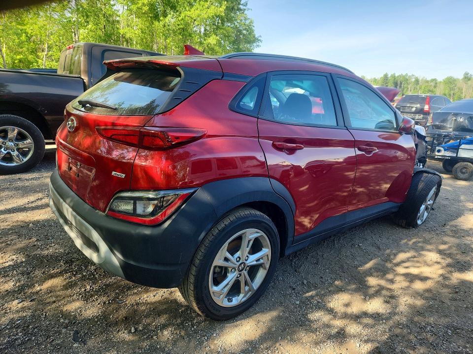 2023 HYUNDAI KONA SE — Фото 3 из 13