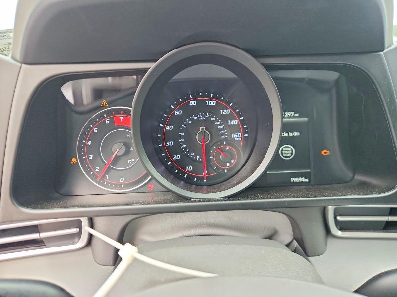 2023 HYUNDAI ELANTRA SEL — Фото 9 из 12