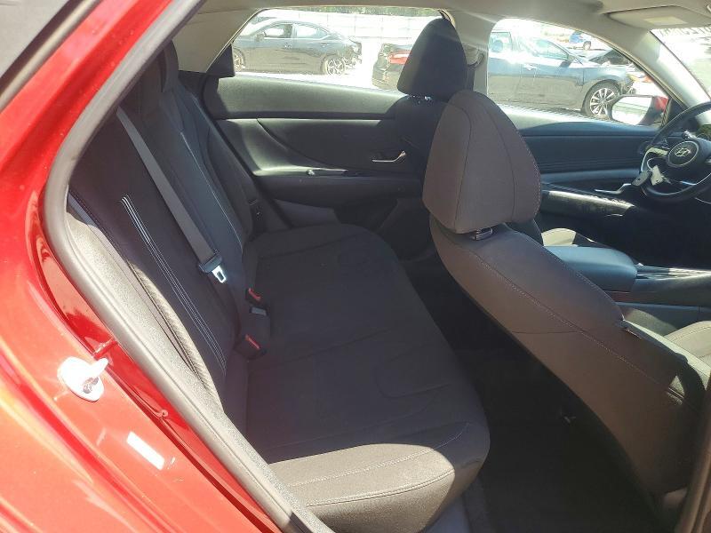 2023 HYUNDAI ELANTRA SEL — Фото 10 из 12