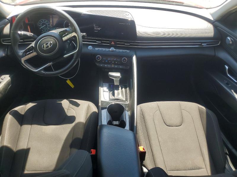 2023 HYUNDAI ELANTRA SEL — Фото 8 из 12