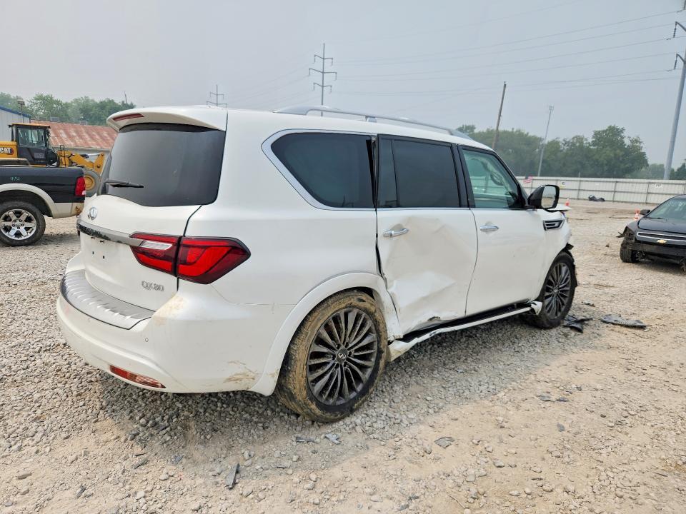 2023 INFINITI QX80 LUXE — Фото 3 из 14