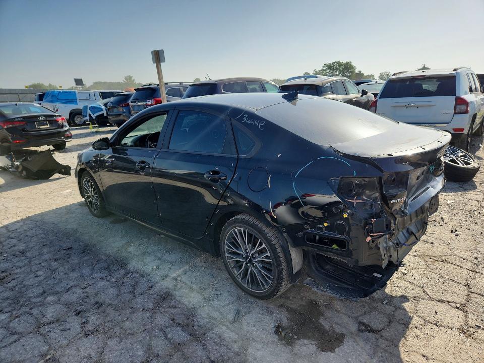 2023 KIA FORTE GT LINE — Фото 2 из 12