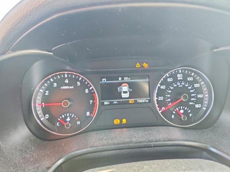 2023 KIA FORTE GT LINE — Фото 9 из 12