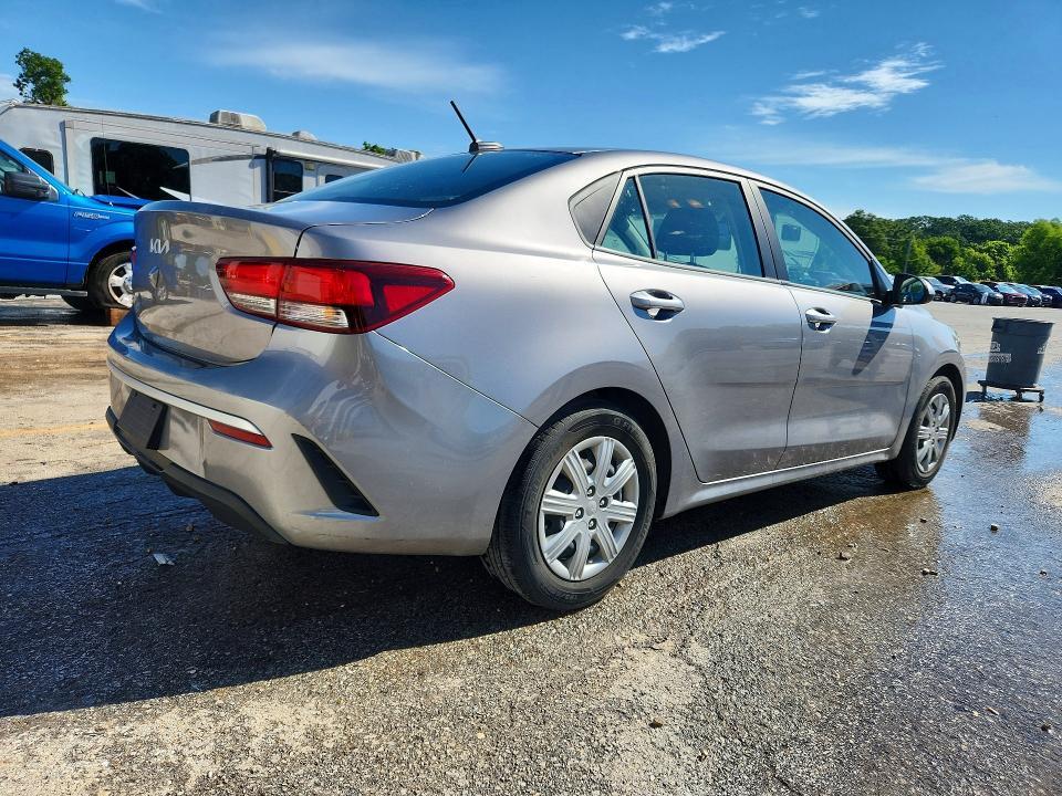 3KPA24AD7PE526456 2023 KIA RIO photo no. 3