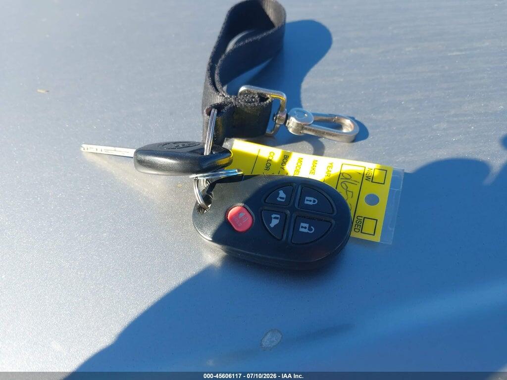 5TDKZ3DCXJS926697 2018 TOYOTA SIENNA photo no. 11