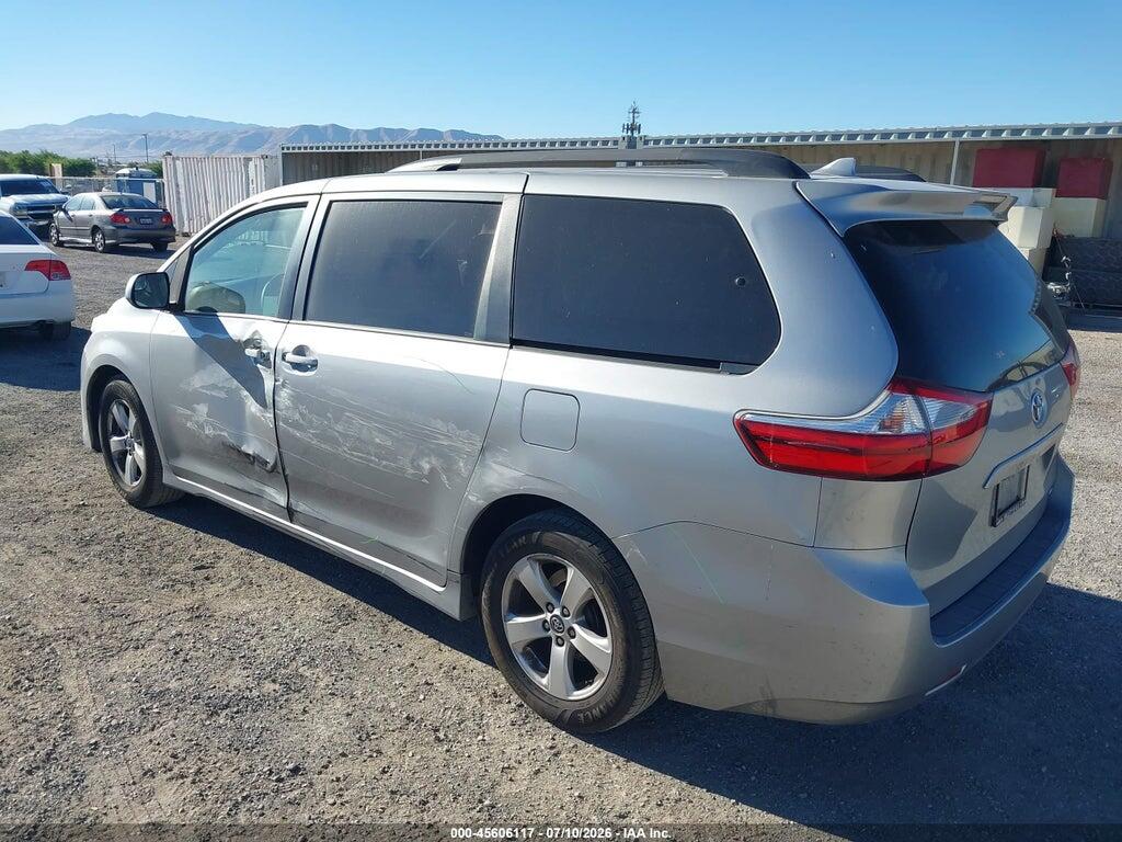 5TDKZ3DCXJS926697 2018 TOYOTA SIENNA photo no. 3