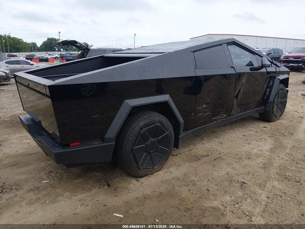 7G2CEHED9RA037534 2024 TESLA CYBERTRUCK photo no. 4