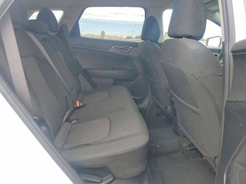 2023 KIA SPORTAGE LX — Фото 10 из 13