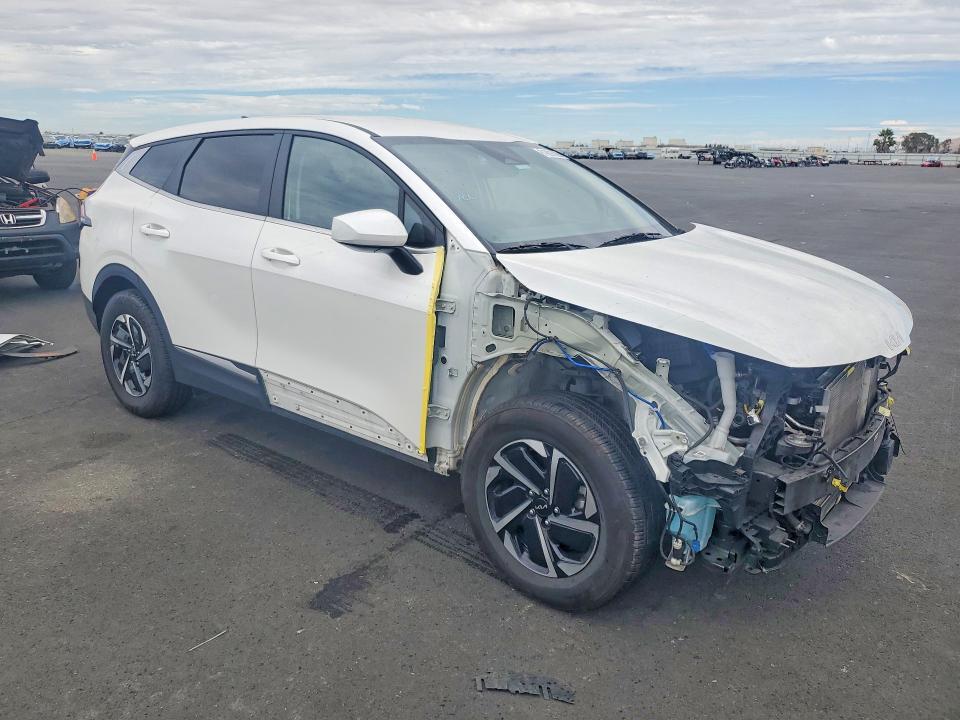 2023 KIA SPORTAGE LX — Фото 4 из 13