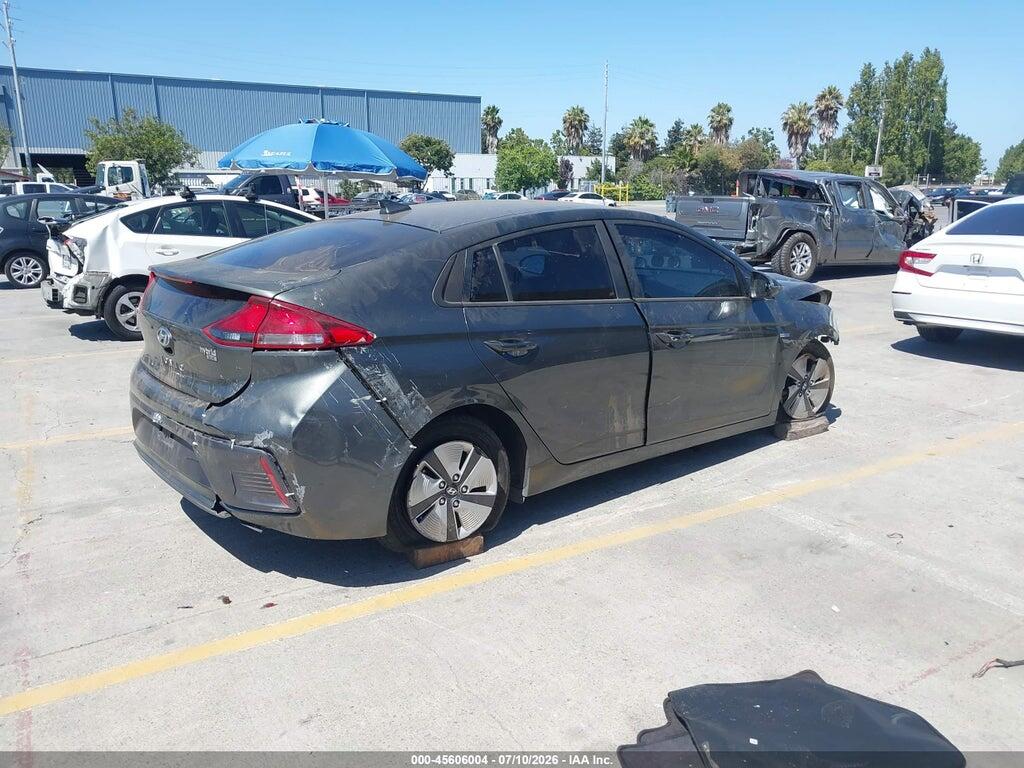 KMHC65LC5LU227322 2020 HYUNDAI IONIQ HYBRID photo no. 4