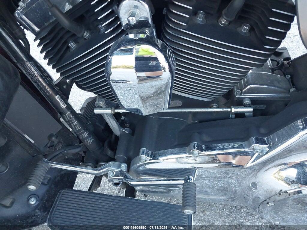 1HD1KKL11FB671817 2015 HARLEY-DAVIDSON FLHTKL photo no. 9