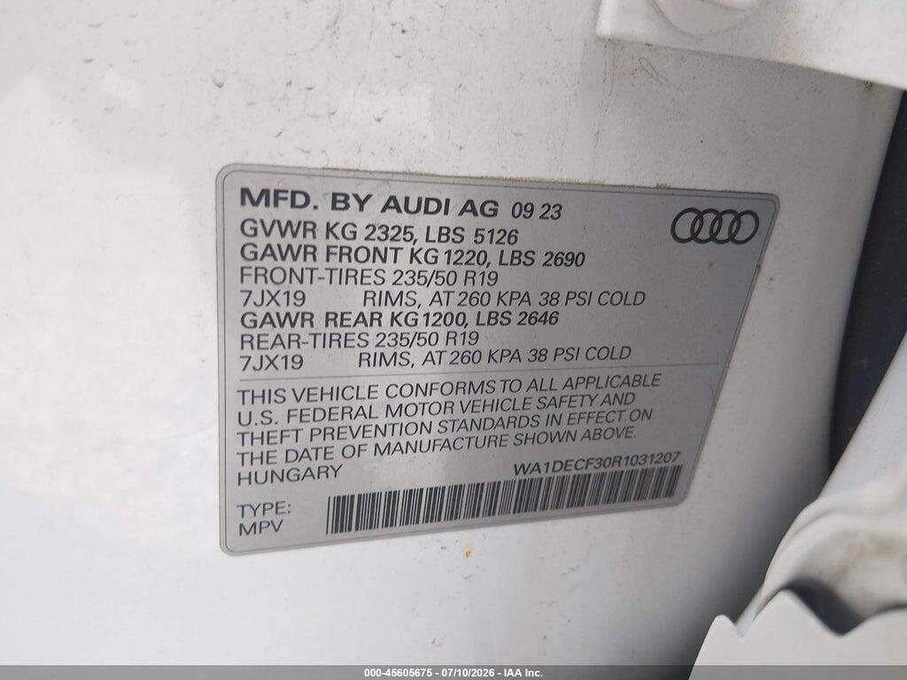 WA1DECF30R1031207 2024 AUDI Q3 photo no. 9