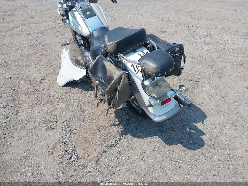 JS1VY51A742100667 2004 SUZUKI VL1500 photo no. 3