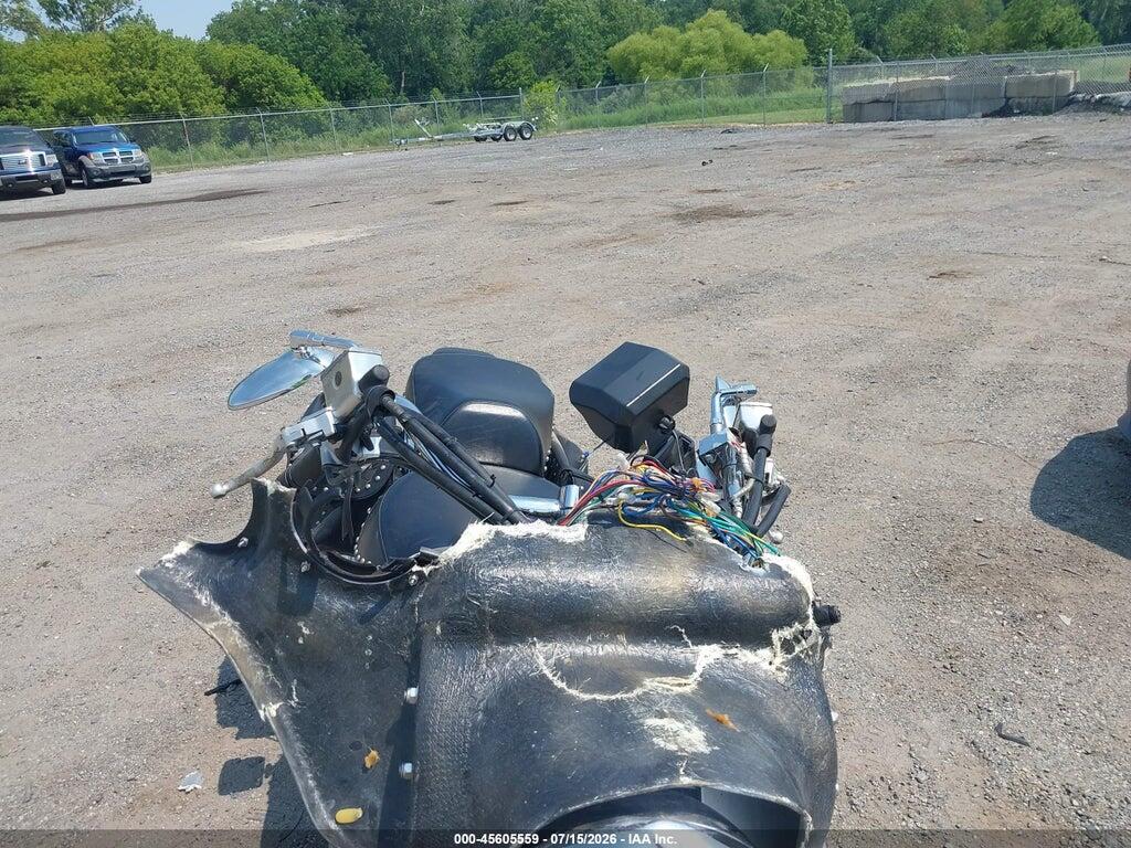 JS1VY51A742100667 2004 SUZUKI VL1500 photo no. 5