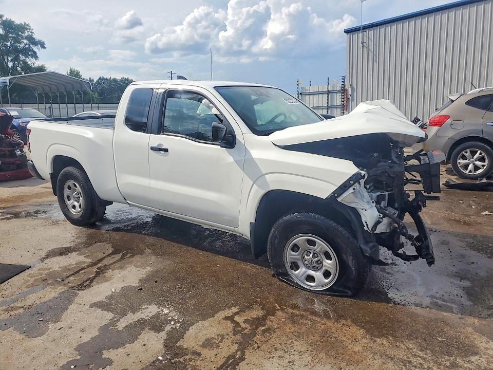 2023 NISSAN FRONTIER S — Фото 4 из 13