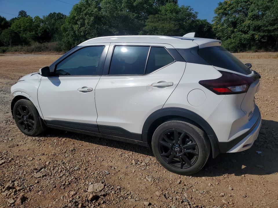2023 NISSAN KICKS SV — Фото 2 из 14