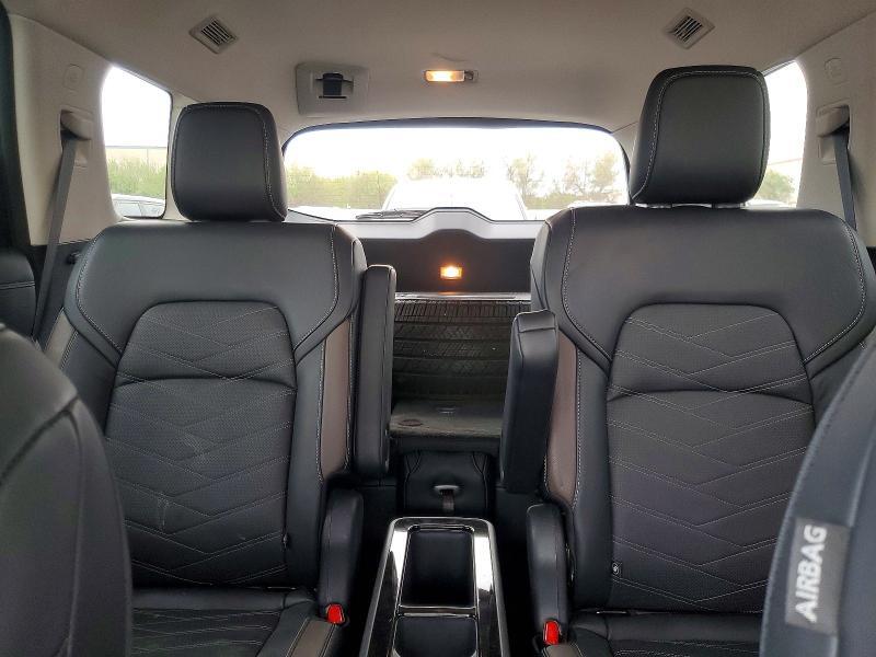 2023 NISSAN PATHFINDER PLATINUM — Фото 10 из 13