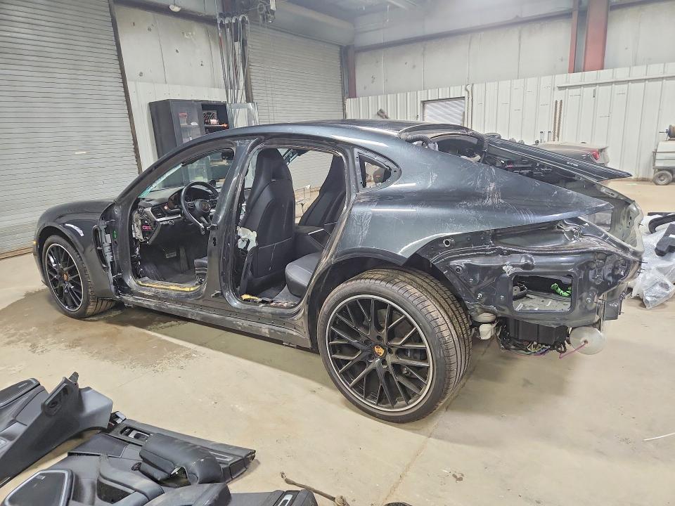 WP0AJ2A74PL103200 2023 PORSCHE PANAMERA photo no. 2