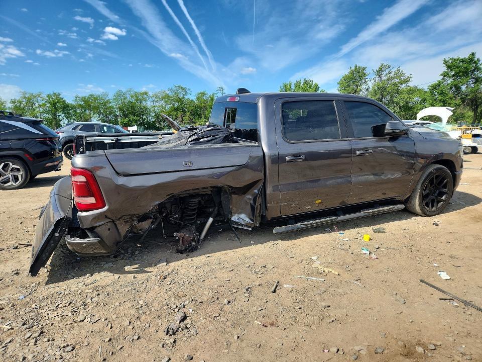 2023 RAM 1500 LARAMIE — Фото 3 из 12