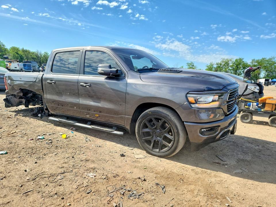 2023 RAM 1500 LARAMIE — Фото 4 из 12