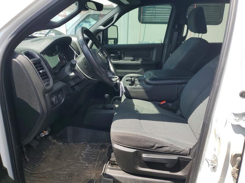 2023 RAM 3500 TRADESMAN — Фото 7 из 12