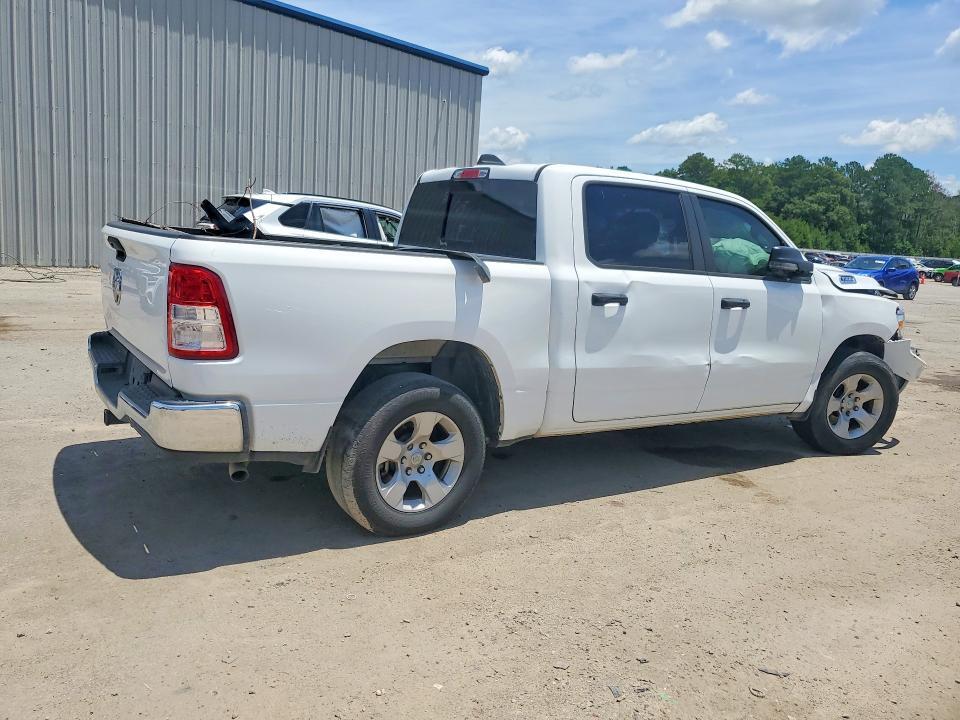 2023 RAM 1500 BIG HORN — Фото 3 из 12