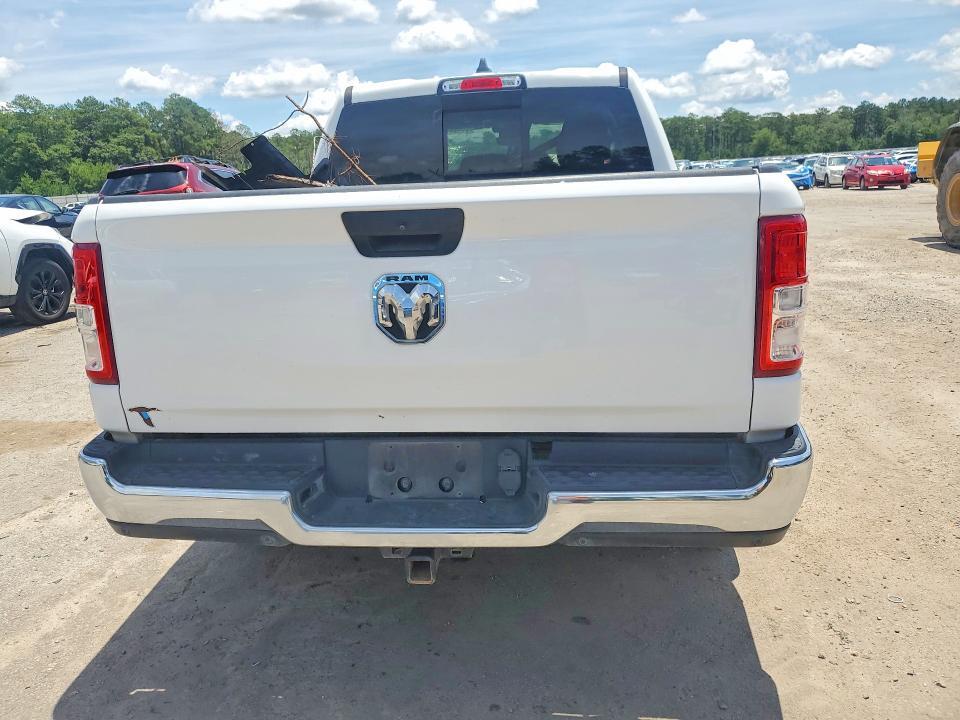 2023 RAM 1500 BIG HORN — Фото 6 из 12