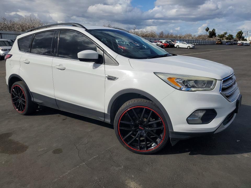 2018 FORD ESCAPE SEL — Фото 4 из 13