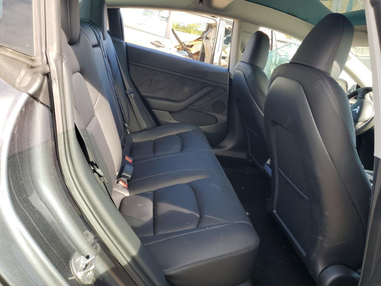 2023 TESLA MODEL 3 — Фото 10 из 12