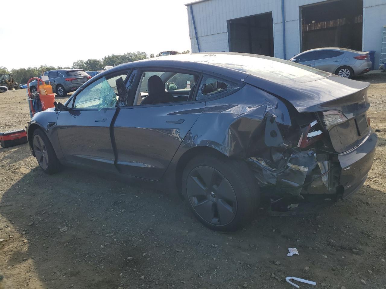 2023 TESLA MODEL 3 — Фото 2 из 12