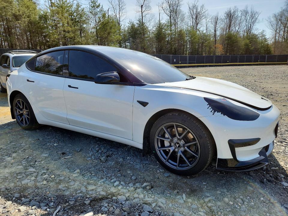 2023 TESLA MODEL 3 — Фото 4 из 12