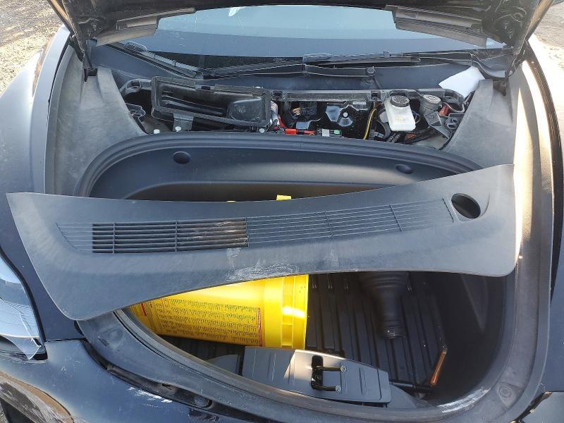 2023 TESLA MODEL 3 — Фото 11 из 12