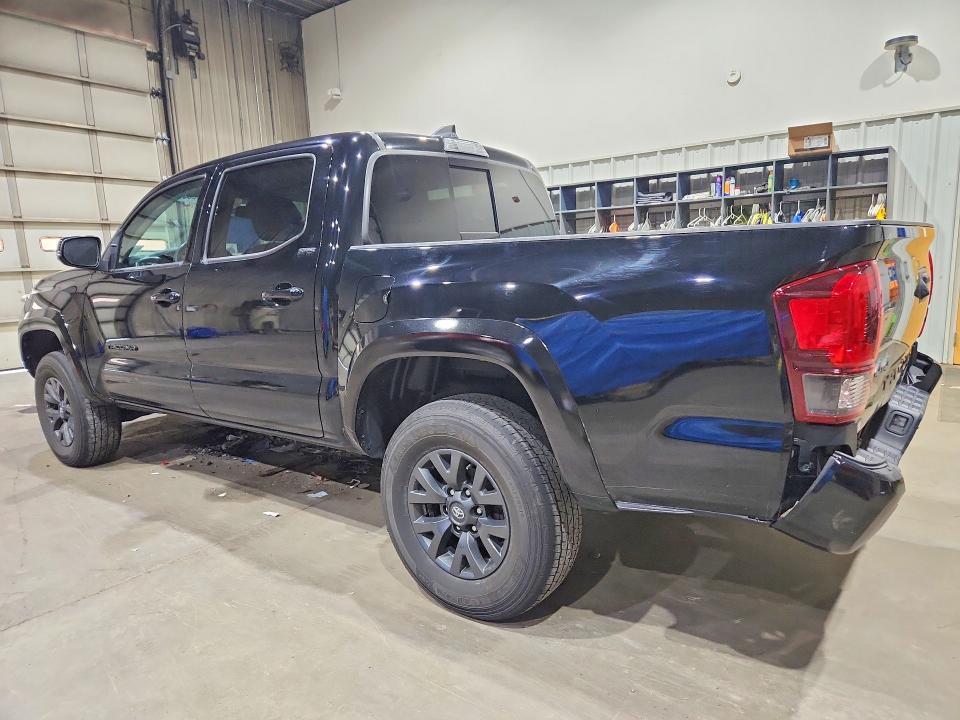 2023 TOYOTA TACOMA SR5 V6 — Фото 2 из 13