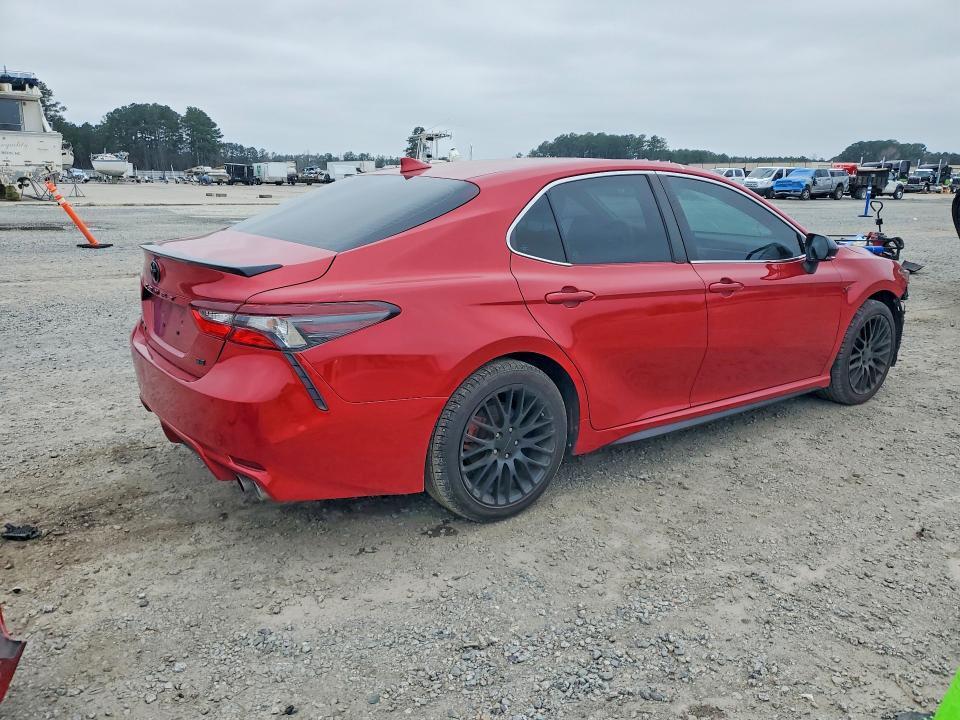 2023 TOYOTA CAMRY SE — Фото 3 из 13
