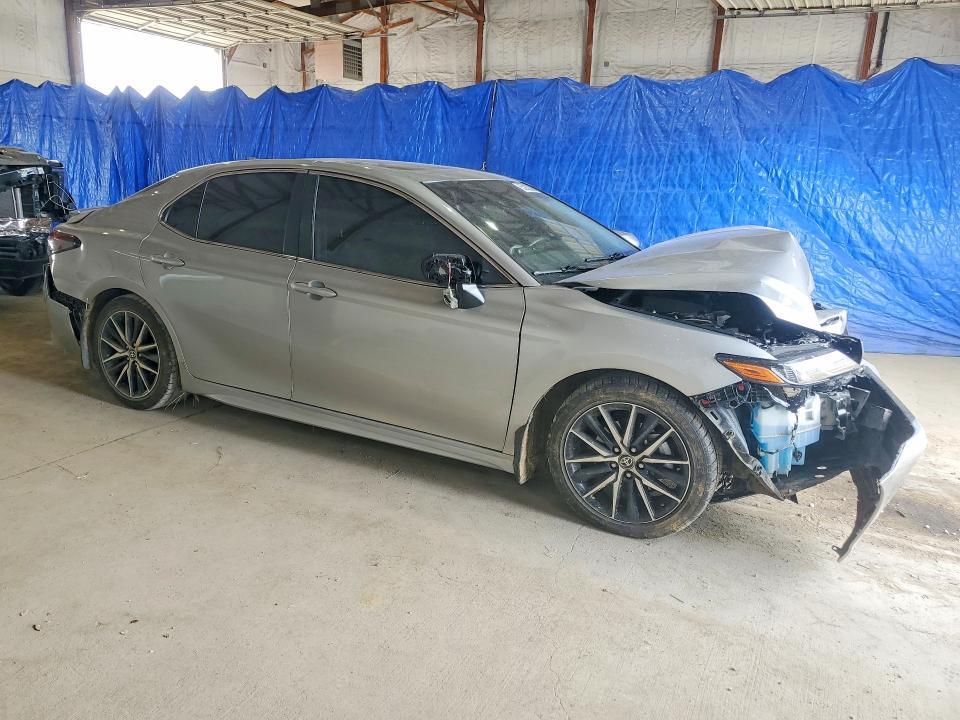 2023 TOYOTA CAMRY SE — Фото 4 из 12
