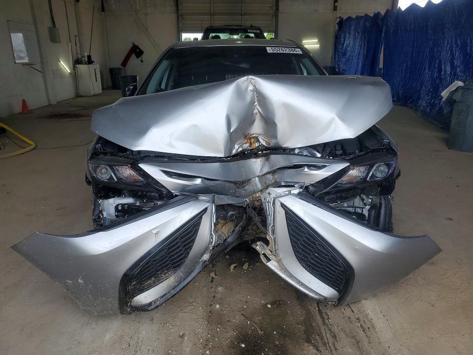 2023 TOYOTA CAMRY SE — Фото 5 из 12