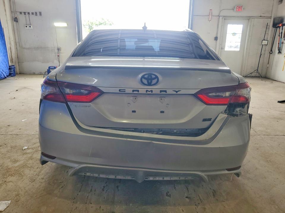 2023 TOYOTA CAMRY SE — Фото 6 из 12