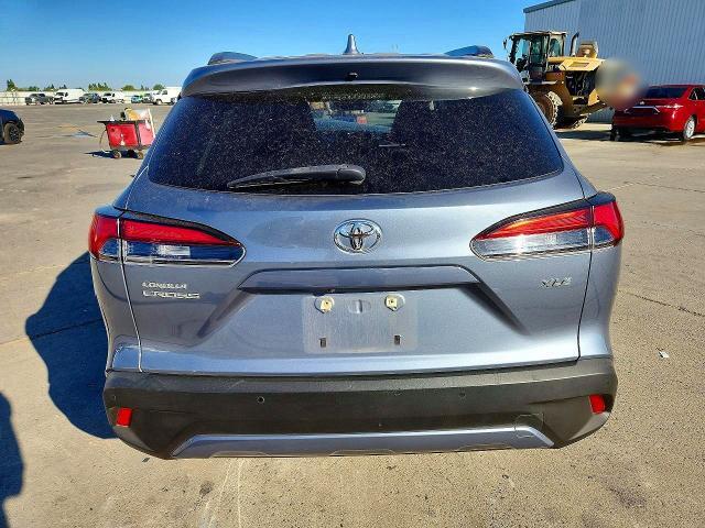 2023 TOYOTA COROLLA CROSS XLE — Фото 6 из 13