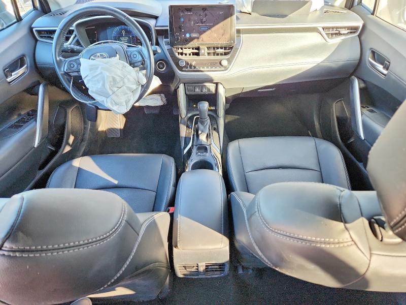 2023 TOYOTA COROLLA CROSS XLE — Фото 8 из 13