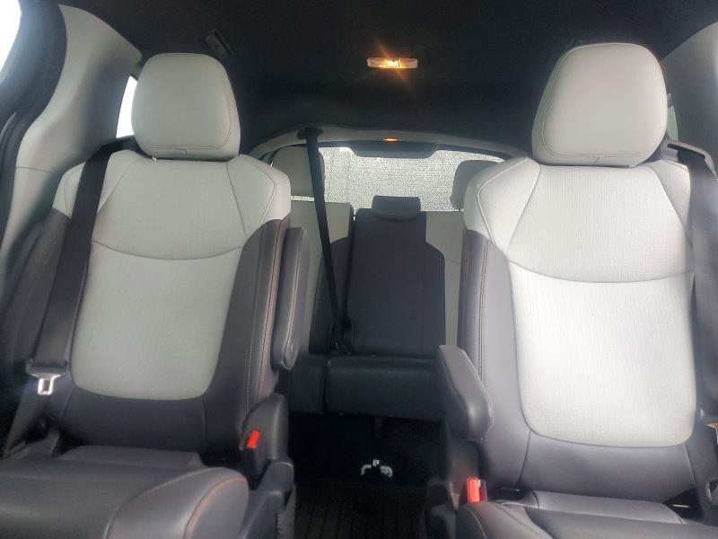 2023 TOYOTA SIENNA XSE 7-PASSENGER — Фото 10 из 13