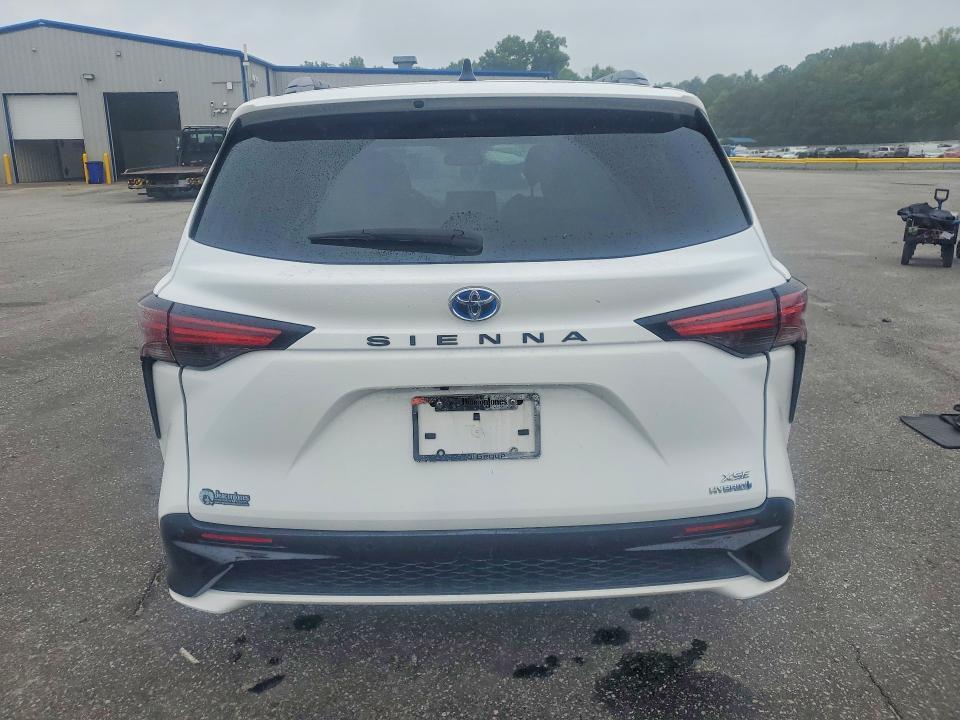 2023 TOYOTA SIENNA XSE 7-PASSENGER — Фото 6 из 13