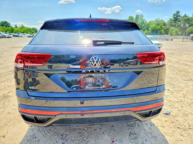 2023 VOLKSWAGEN ATLAS CROSS SPORT SEL R-LINE — Фото 6 из 13