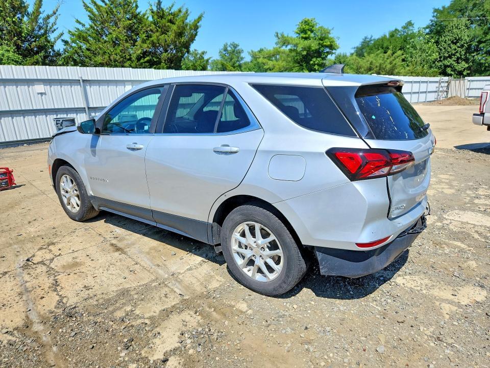 2022 CHEVROLET EQUINOX LT — Фото 2 из 13